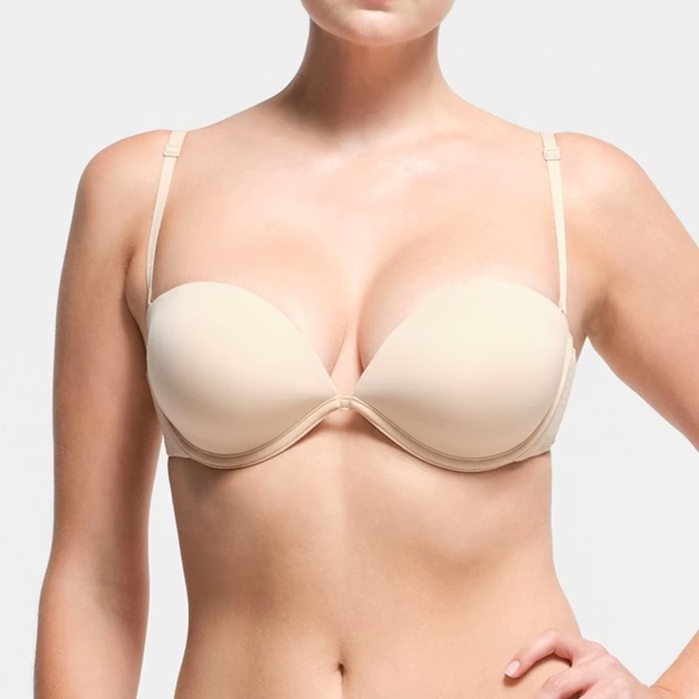 NWT Skims Multi Way Underwire Bra
